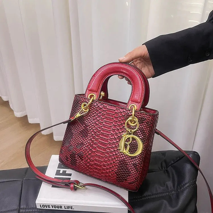 Elegant Crossbody Ladies Hand Bag High-end Luxury Leather Popular Classic Casual Simple Vintage Trendy Design Commuter Tote Bag