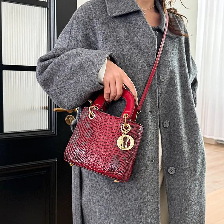 Elegant Crossbody Ladies Hand Bag High-end Luxury Leather Popular Classic Casual Simple Vintage Trendy Design Commuter Tote Bag