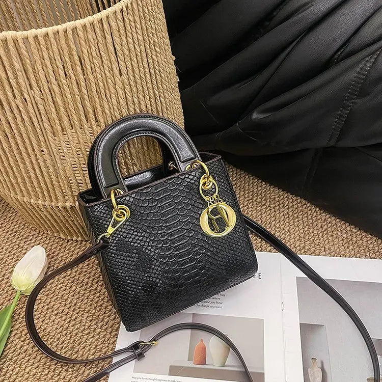 Elegant Crossbody Ladies Hand Bag High-end Luxury Leather Popular Classic Casual Simple Vintage Trendy Design Commuter Tote Bag