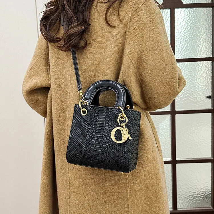 Elegant Crossbody Ladies Hand Bag High-end Luxury Leather Popular Classic Casual Simple Vintage Trendy Design Commuter Tote Bag