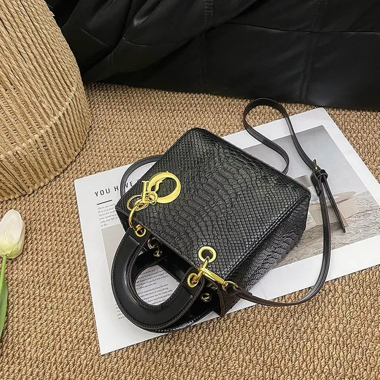 Elegant Crossbody Ladies Hand Bag High-end Luxury Leather Popular Classic Casual Simple Vintage Trendy Design Commuter Tote Bag