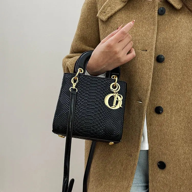 Elegant Crossbody Ladies Hand Bag High-end Luxury Leather Popular Classic Casual Simple Vintage Trendy Design Commuter Tote Bag