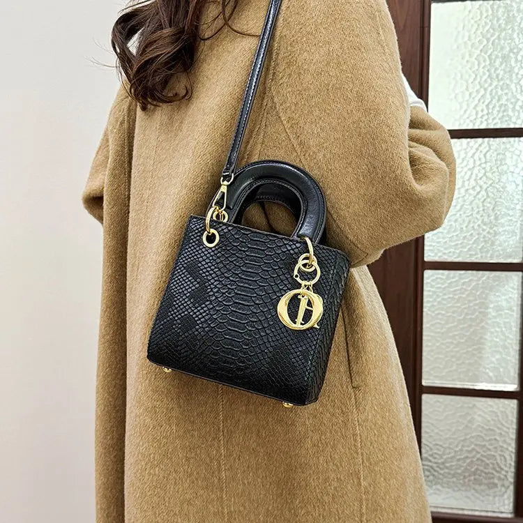Elegant Crossbody Ladies Hand Bag High-end Luxury Leather Popular Classic Casual Simple Vintage Trendy Design Commuter Tote Bag