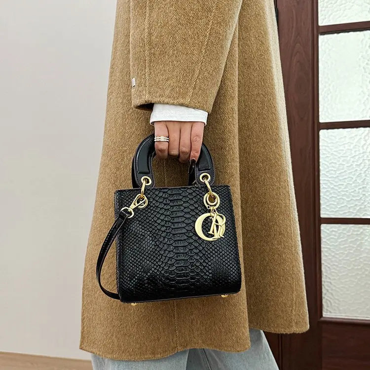 Elegant Crossbody Ladies Hand Bag High-end Luxury Leather Popular Classic Casual Simple Vintage Trendy Design Commuter Tote Bag